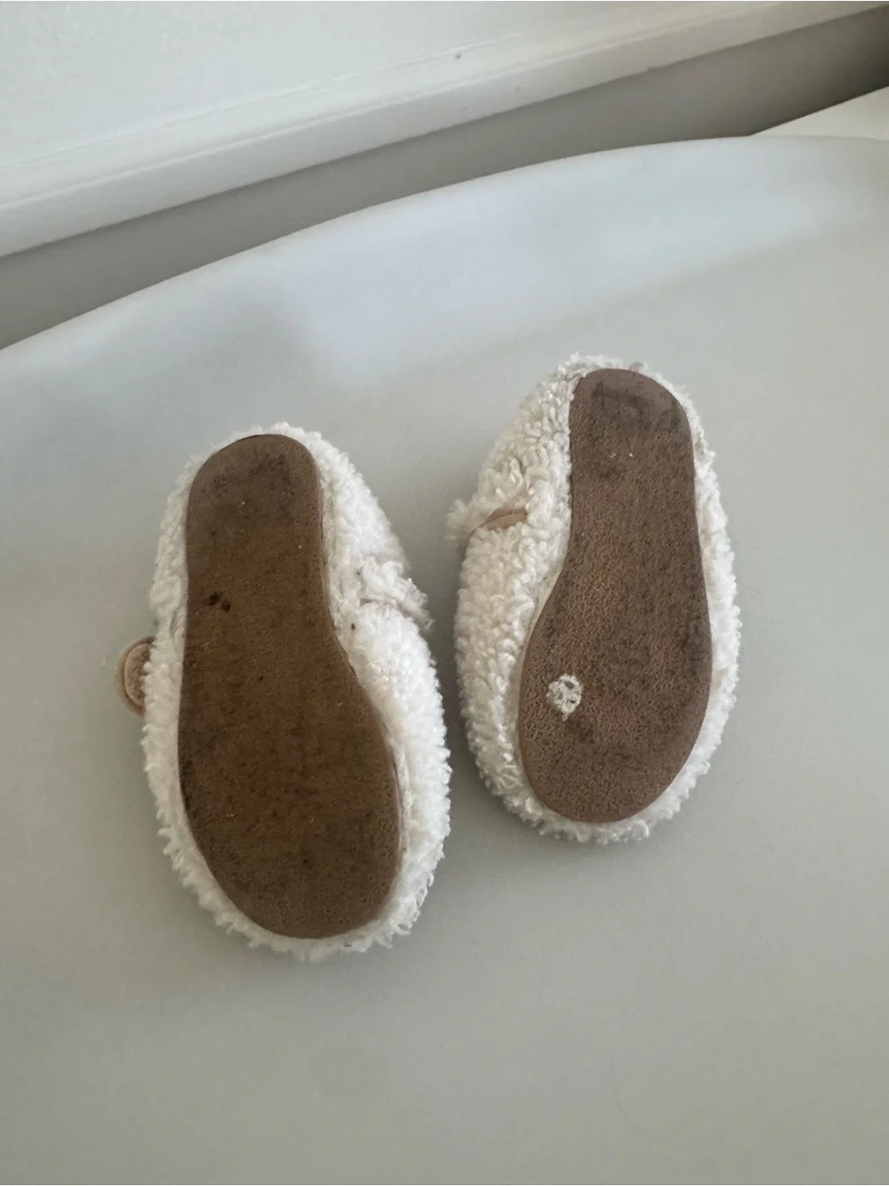 Zara Cream Sherpa Mary Jane Moccasins for Kids (Beige Trim)